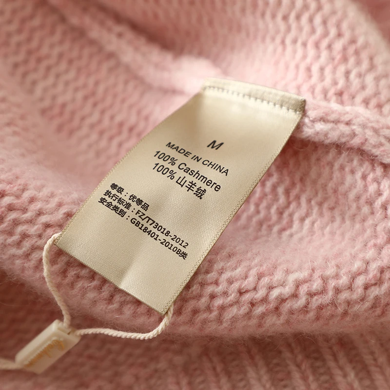 Рисунок 3 - Женский вязаный свитер ручной вязки