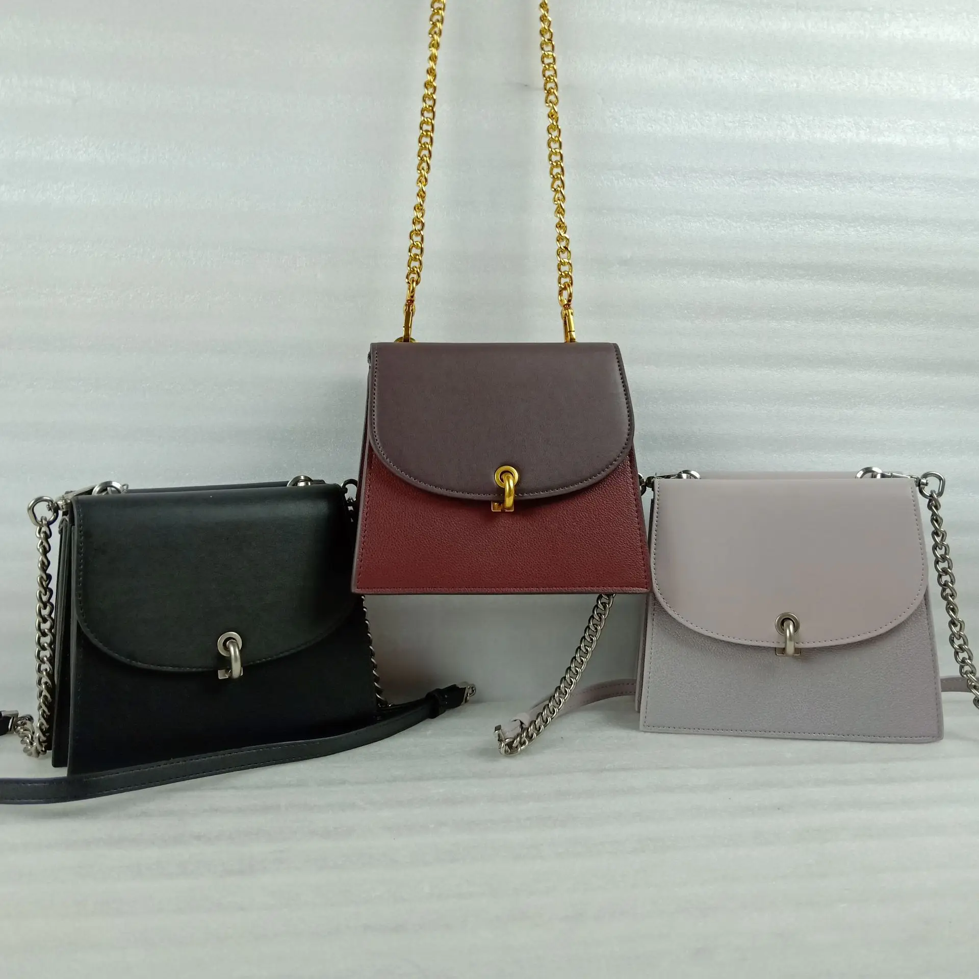 

2022 New Double Sided Flap Shoulder Bag