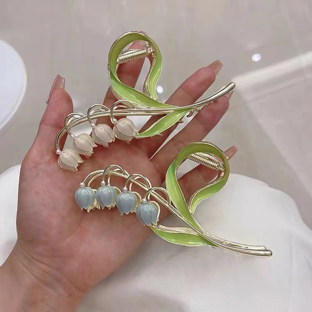 

NEW Korean Fashion Blue Tulip Hair Claws For Women Girls Summer Shark Clip Hair Accessories