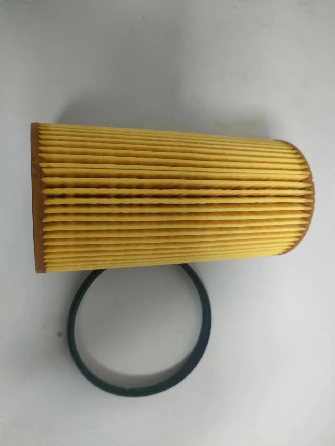 Масляный фильтр для старой AUDI A3 S3 A4 B7 A6 Q3 TT SEAT LEON VW GOLF JETTA PASSAT SCIROCCO TOURAN 06D115562 06D115466