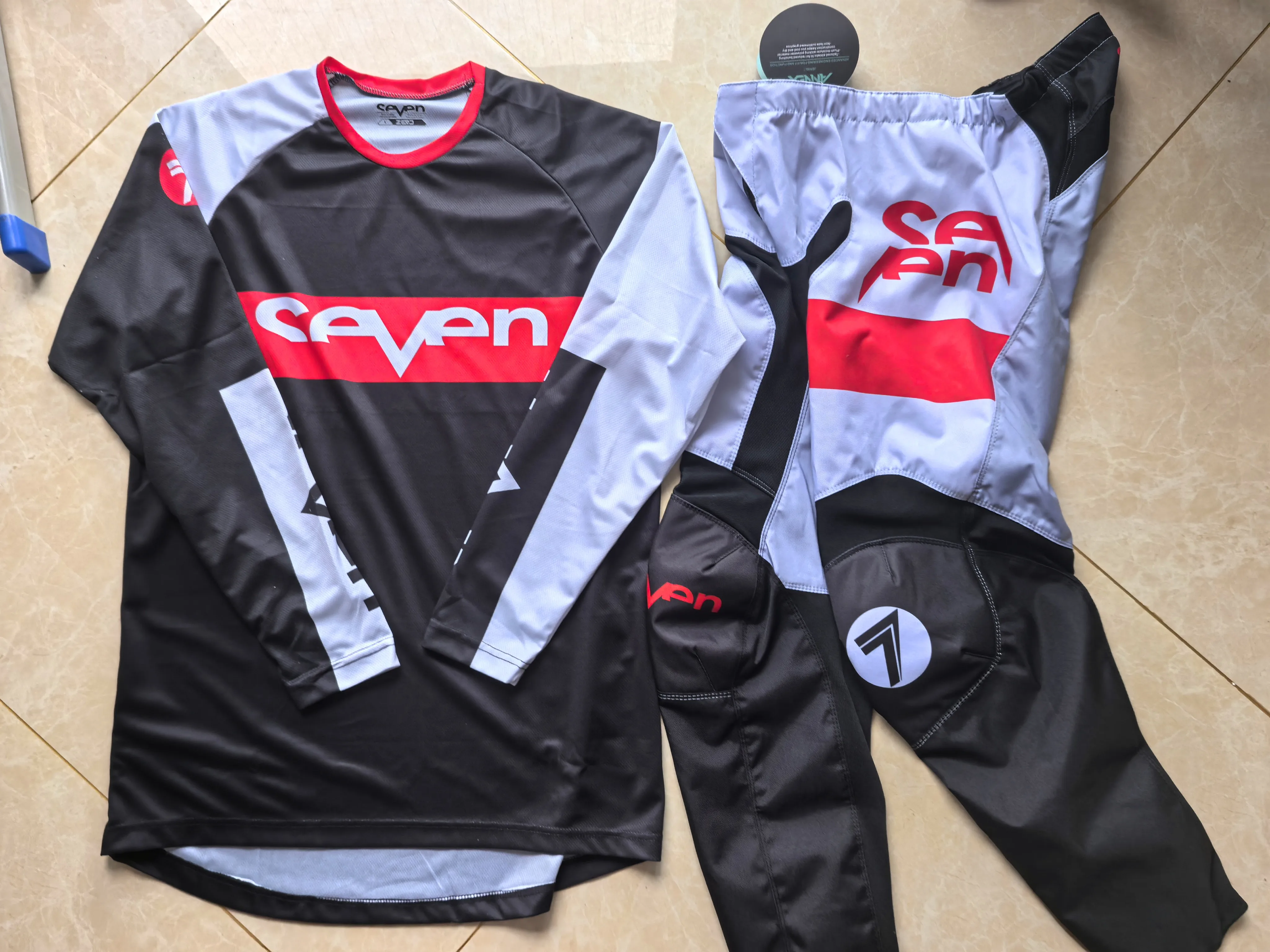

Комплект Мотоэкипировки Seven VOX Motocross Gear Set 2025 Для Внедорожного Триатлона, Полиэстер, Нейлон, Унисекс, Эндуро