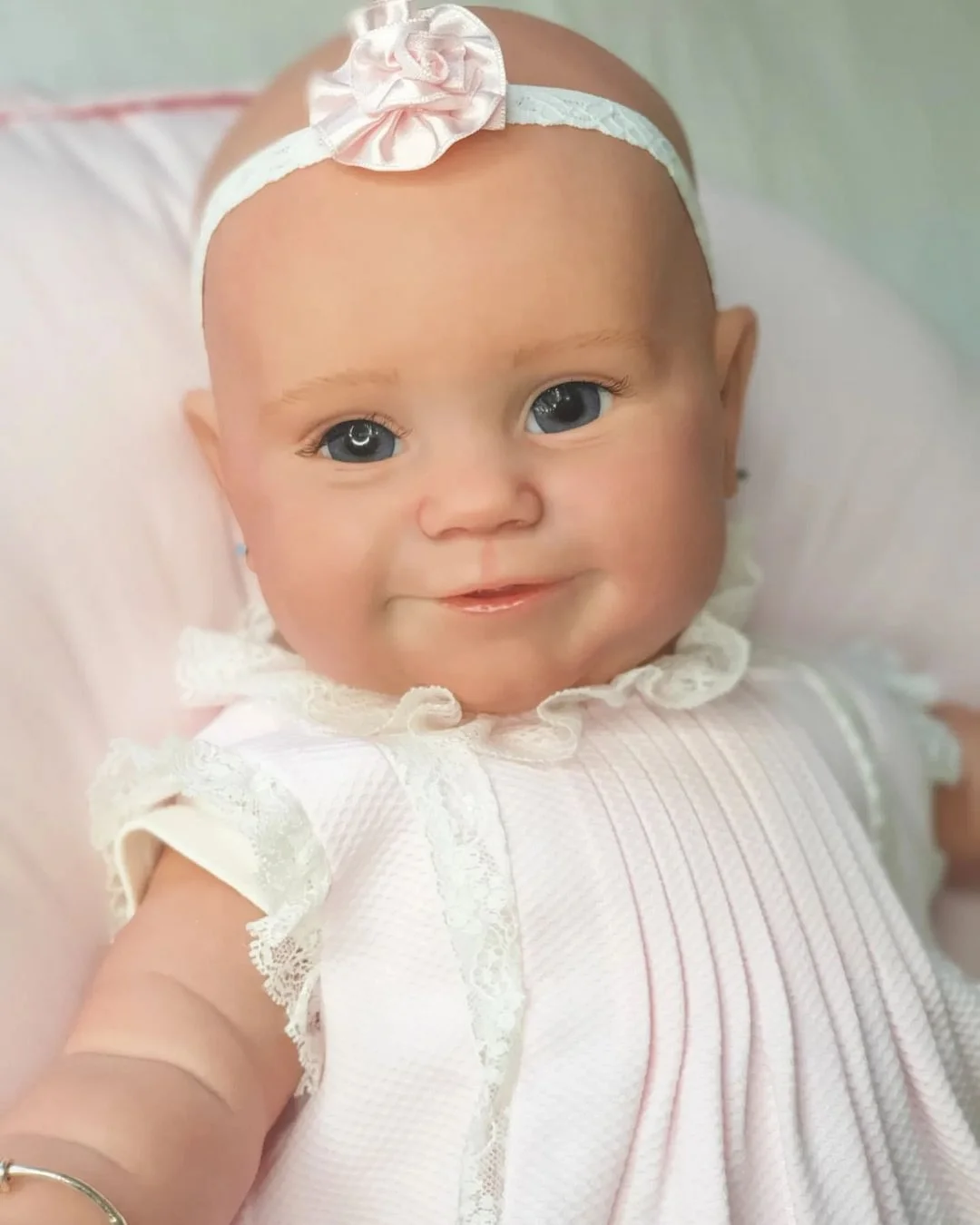 

Bebe Reborn Doll Maddie Handmade Soft Vinyl touch felling Newborn Baby Doll For Xmas GIfts