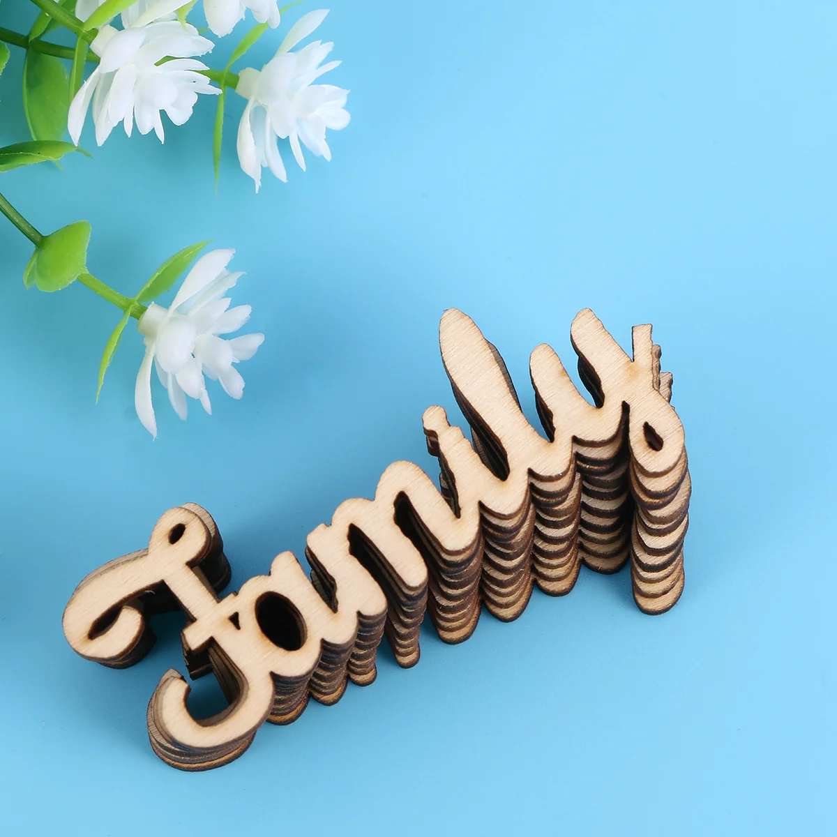 

Family Wood Wooden Sign Wall Decor Letter Cutout Slice Hanging Tag Word Rustic Embellishments Letters Plaque Piece Craft Shape
