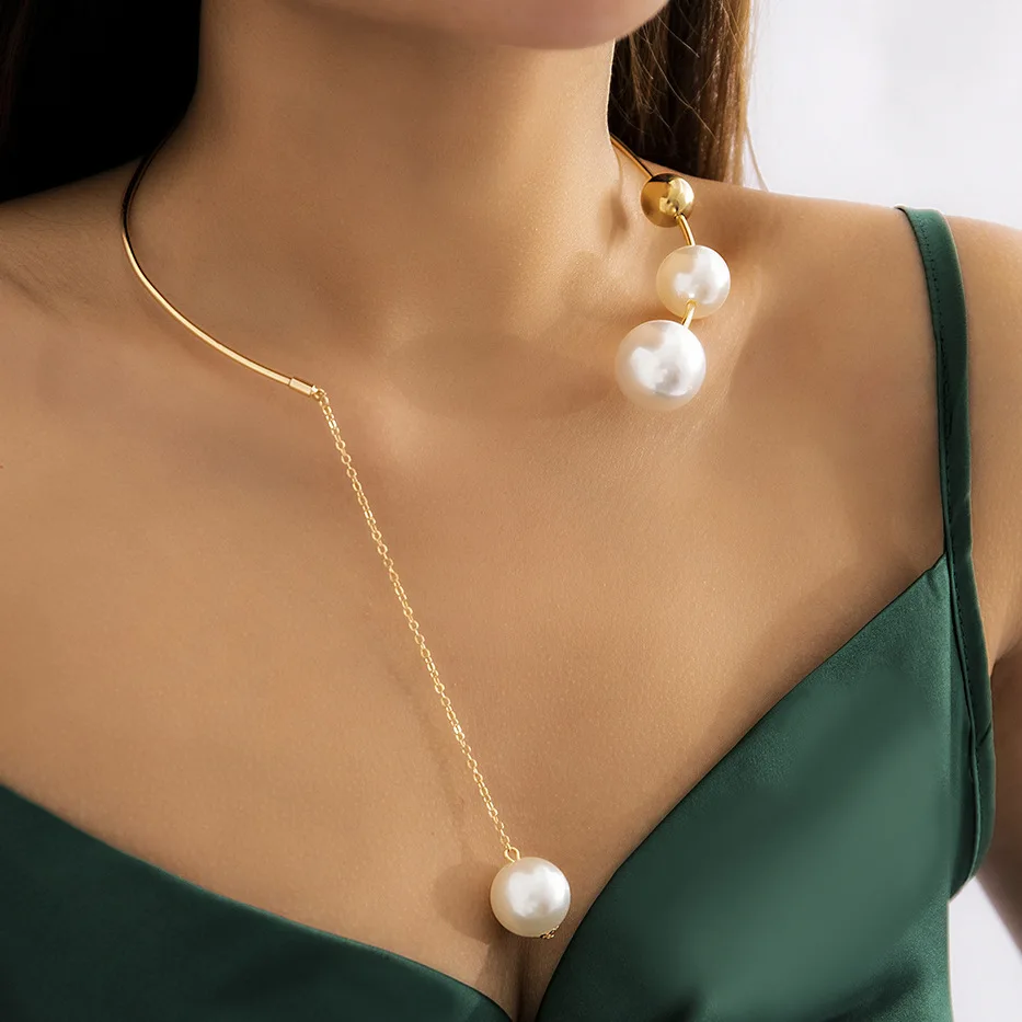 Minimalist Geometric Personalized Round Bead Collarbone Chain with Niche Design, Open Collar Cool Style Imitation Pearl Necklace