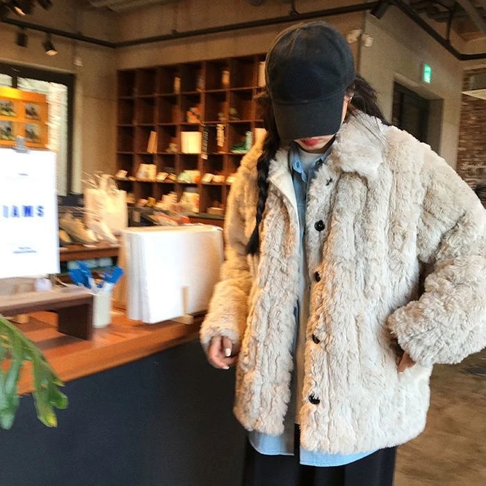

Autumn Women Jackets Faux Fur Teddy Fur KhakiOuterwear Female Overcoat Jacket Winter Short Coat Womens Fashion Vintage Suit