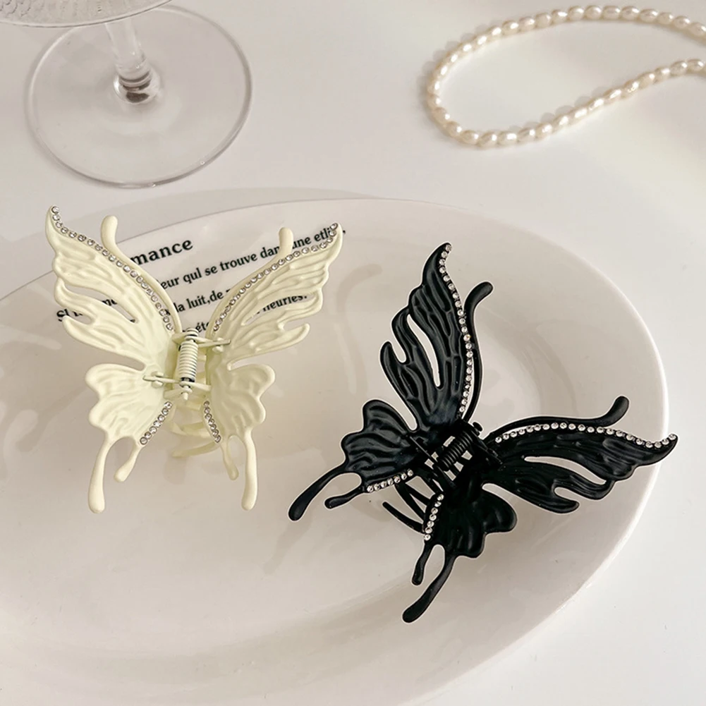 

Hollow Out Butterfly Crab Hair Clip For Women Girl Hair Claw Vintage Metal Silver Color Hairpin Jewelry Accessories