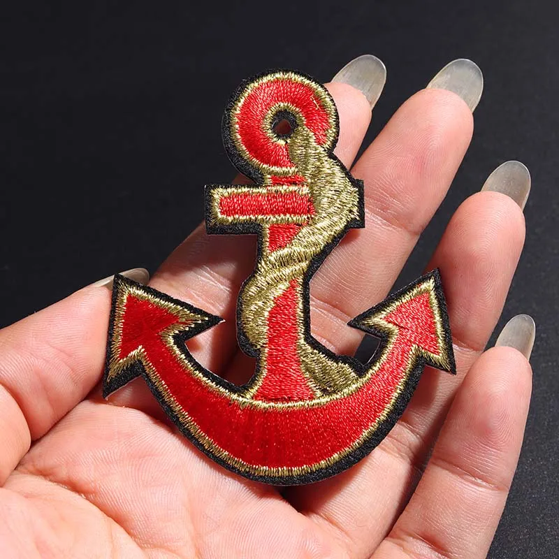 

Нашивка с красным якорем (Размер: 6, 9 Х5, 7 см)