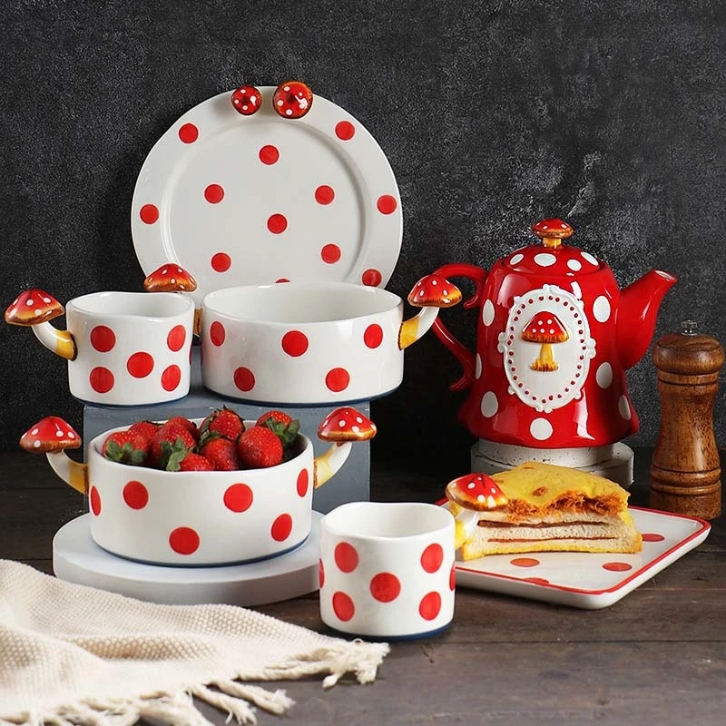 

Керамическая обеденная тарелка с подглазурью, ручная роспись, 3D грибы, фарфор, керамическая миска ручной работы для фруктов, лапши, милая ко...