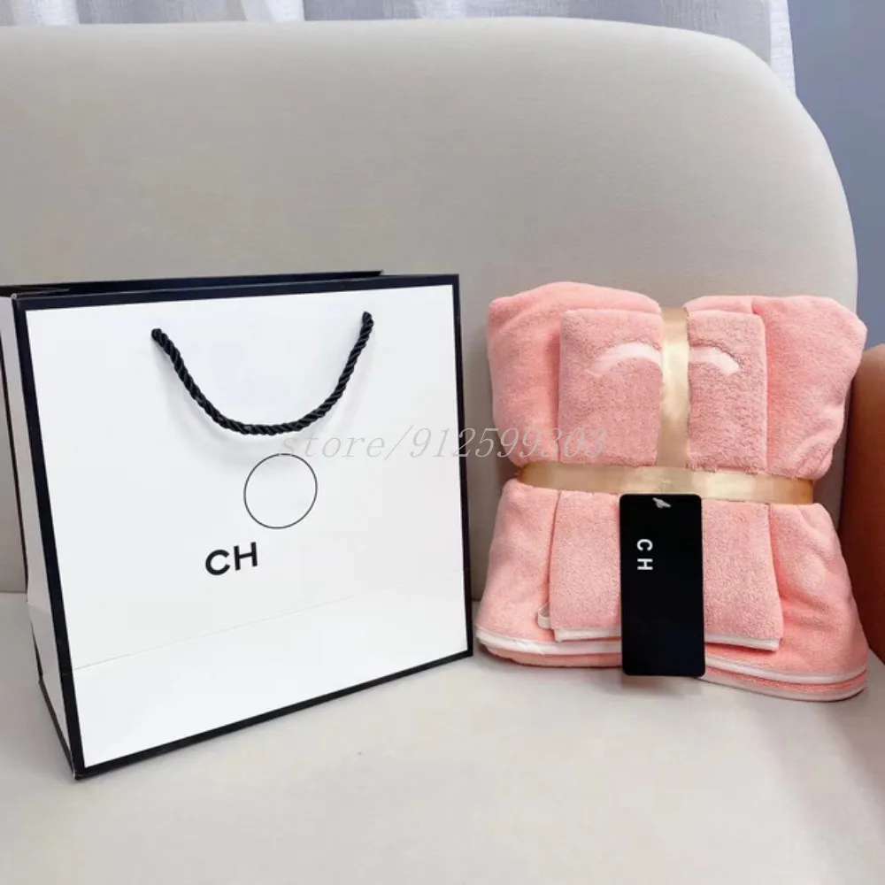

Lobb Luxury Brand Bath Towel with Packaging Adult Bath Towel Set Super Soft Material Super Absorbent Bathroom Towel Set Vs Pink