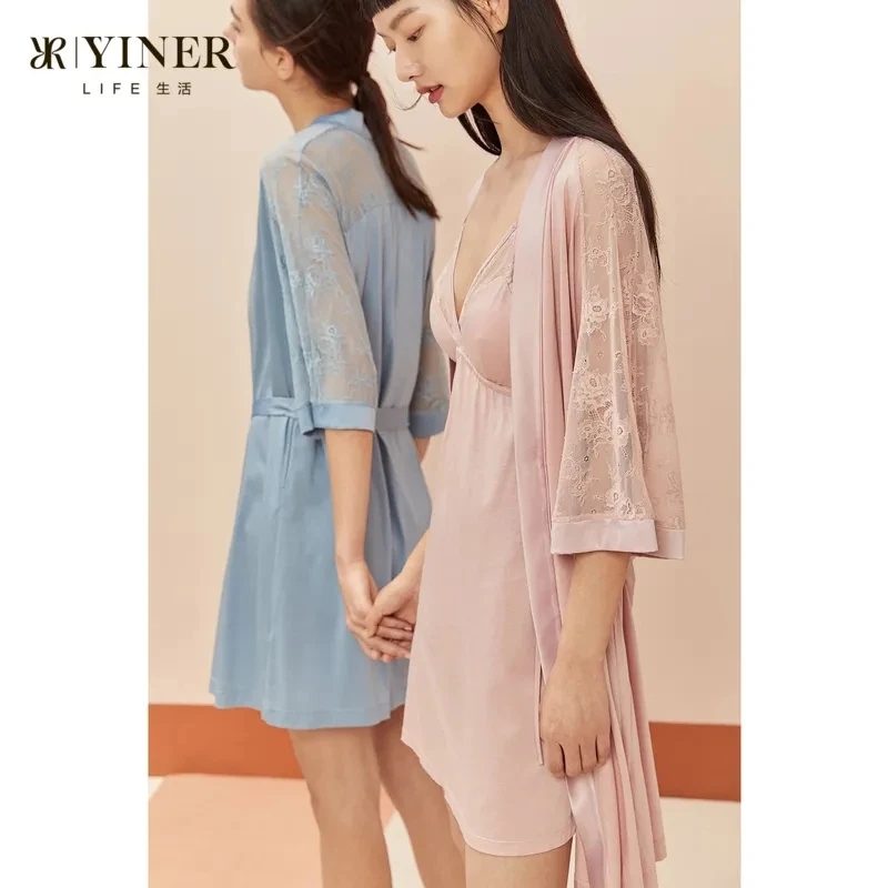 Женская ночная сорочка с V-образным вырезом и кружевом