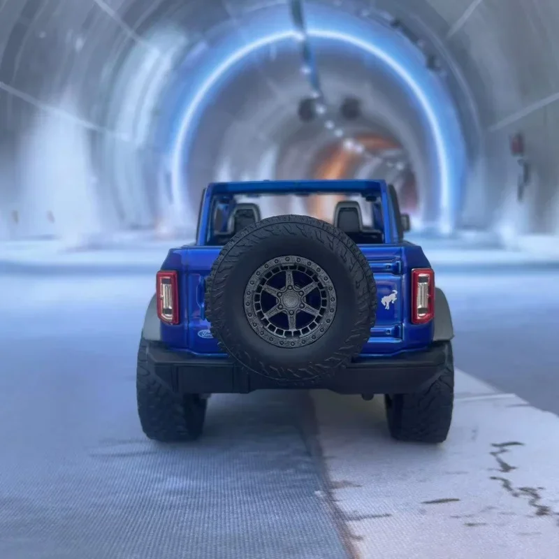 Jada Ford 2021 имитация сплава металла модель автомобиля 1/24 классический статический
