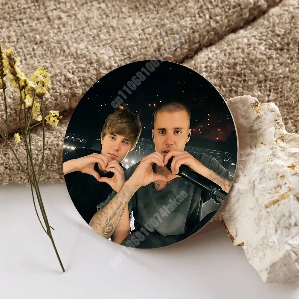 Фото Деревянная подставка J-Justin Baby B-Bieber Coachella 2026 для чашек, кофе, водки, сока, воды, для цветочного магазина, декоративная №3
