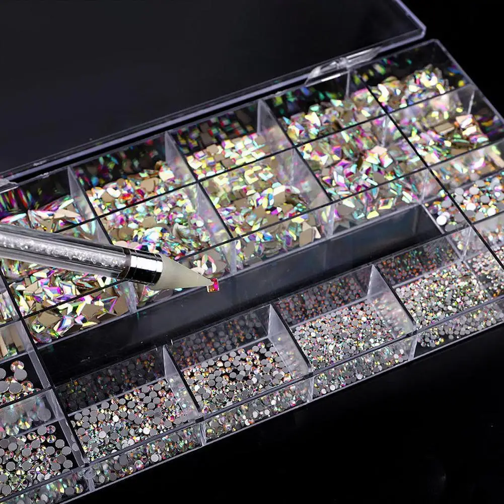 

Luxury Shiny Nail Art Rhinestones Kit 21 Grids Boxed Back Diamonds 600pcs With Big Flat Crystals Pen 2500pcs Pick Up Diamon