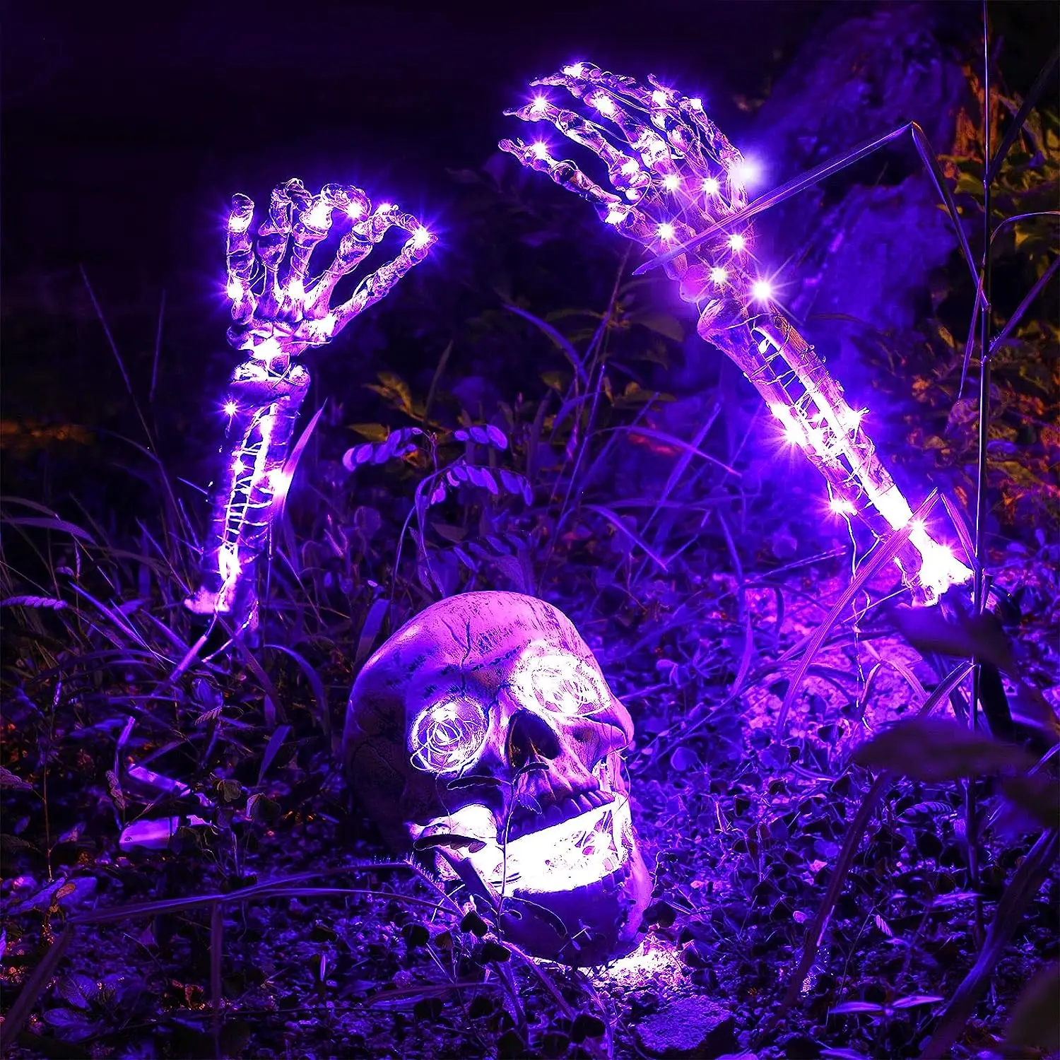 

Light Up Halloween Horror Skeleton Head Hand Lawn Stake with LED Halloween Skeleton Pole Outdoor Garden Party Haunted House Deco