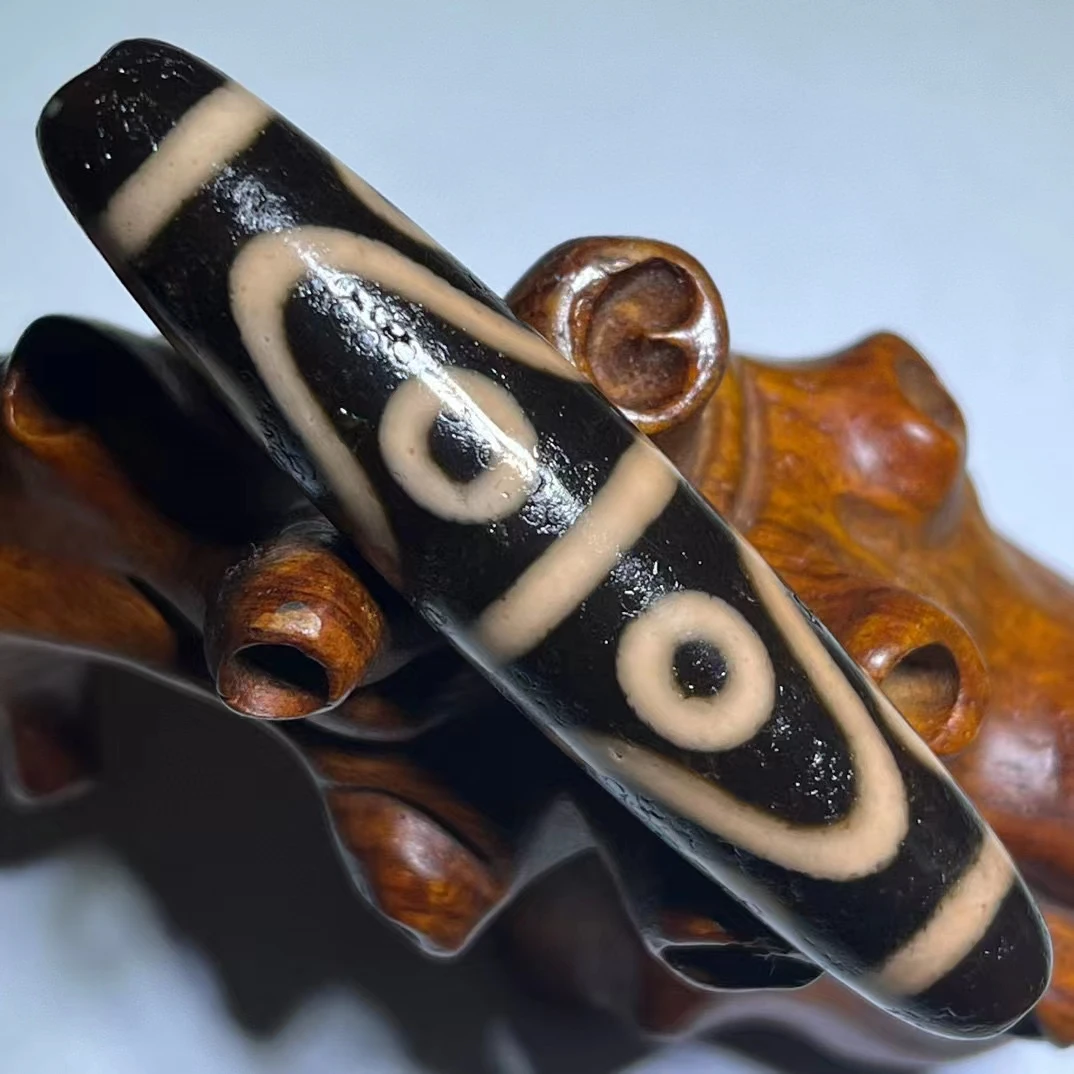 Красивый Тибетский подвесной амулет с восемью глазами |