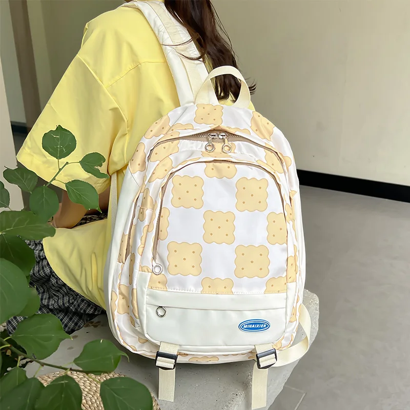 

Fashionable Girl Large Capacity Backpack Korean Japanese Students Schoolbag Nylon Waterproof Lovely Schoolgirl Travel Bag Cool