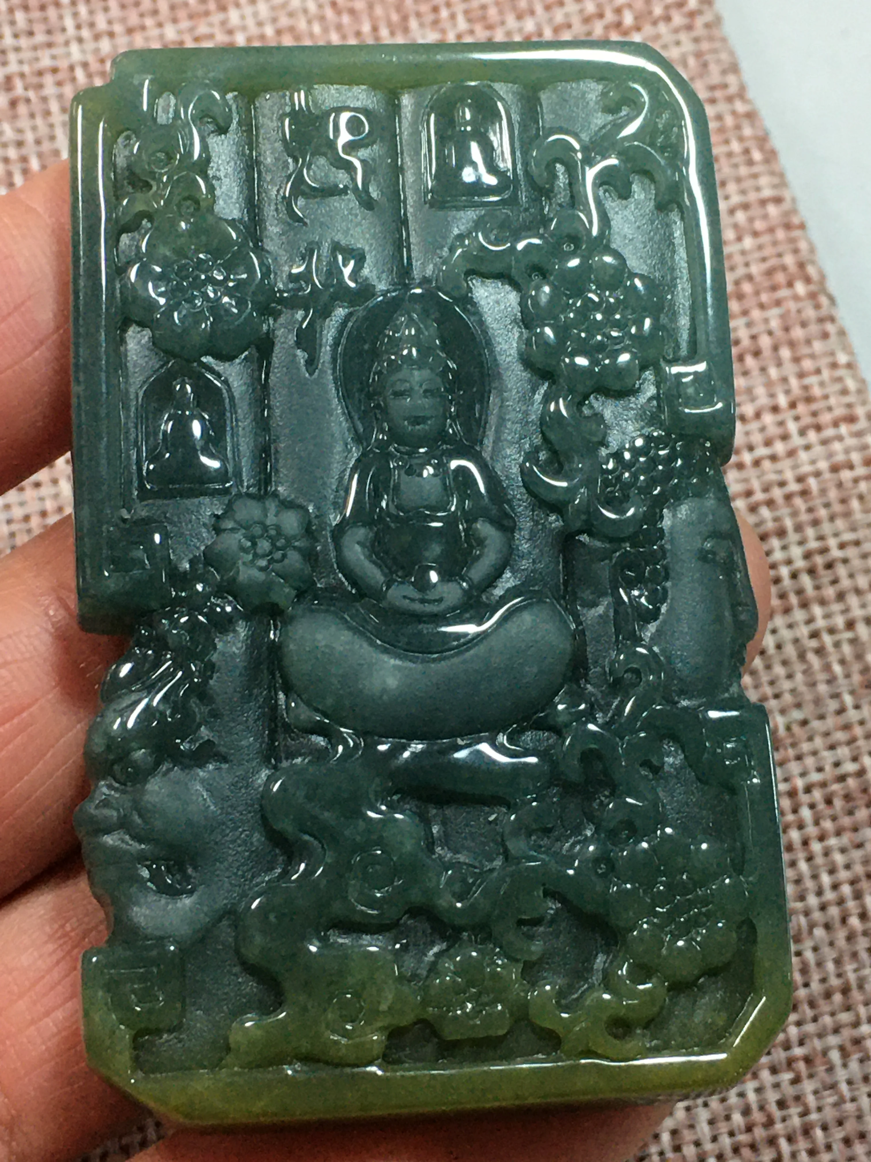 

Natural Myanmar jade 7A HandCarved emperor green jade guan yin jadeite jade pendant jade necklace jewelry men woman