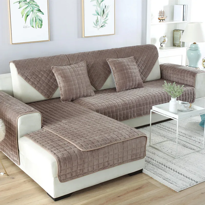 

Бархатный чехол для дивана