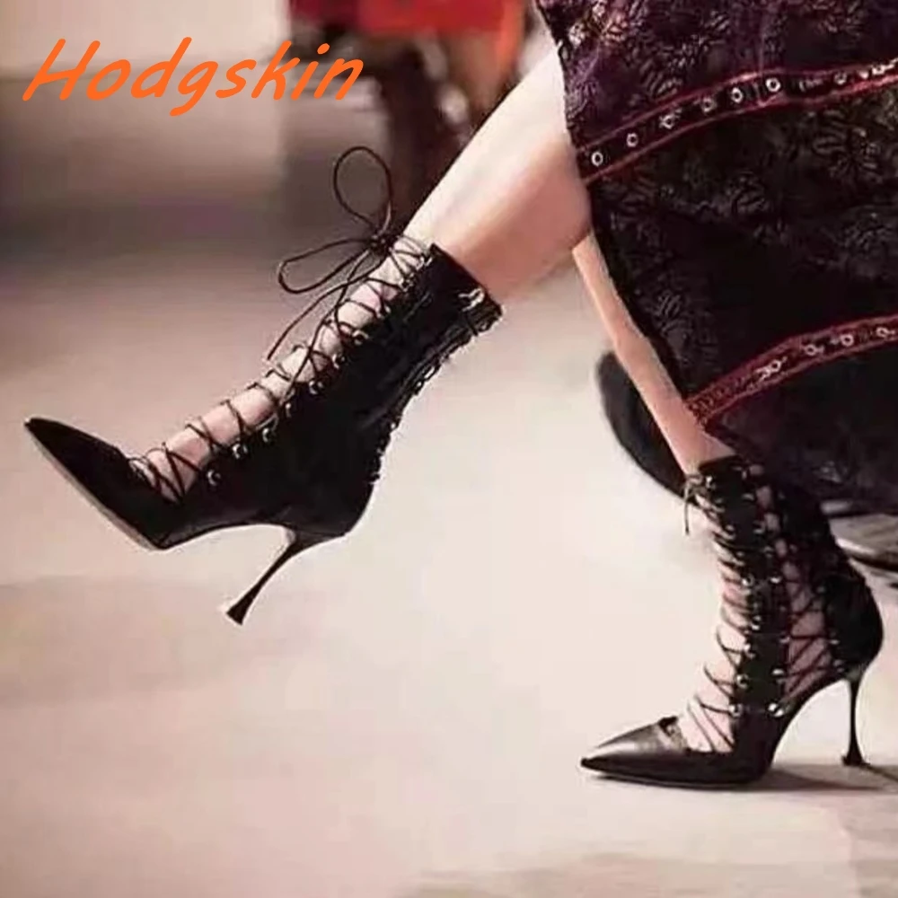 Женские ботинки с перекрестной шнуровкой Черные полусапожки острым носком и