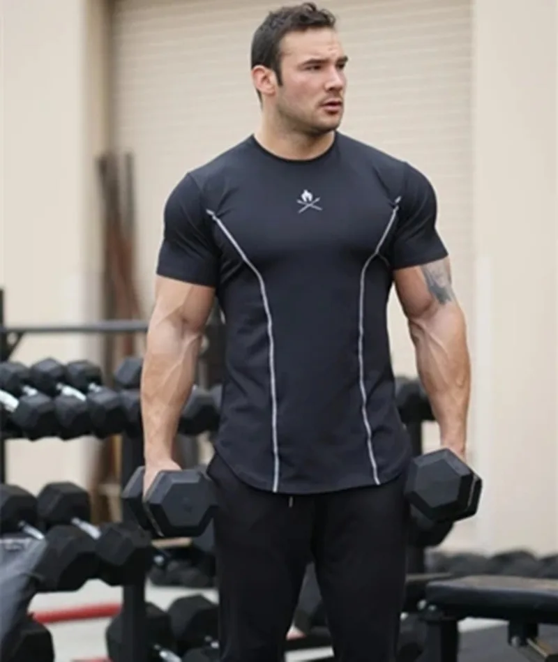 

T Shirt Men Cotton Short Sleeve Shirt Bodybuilding Jogger Sports Tshirts Curved Hemline O-Neck