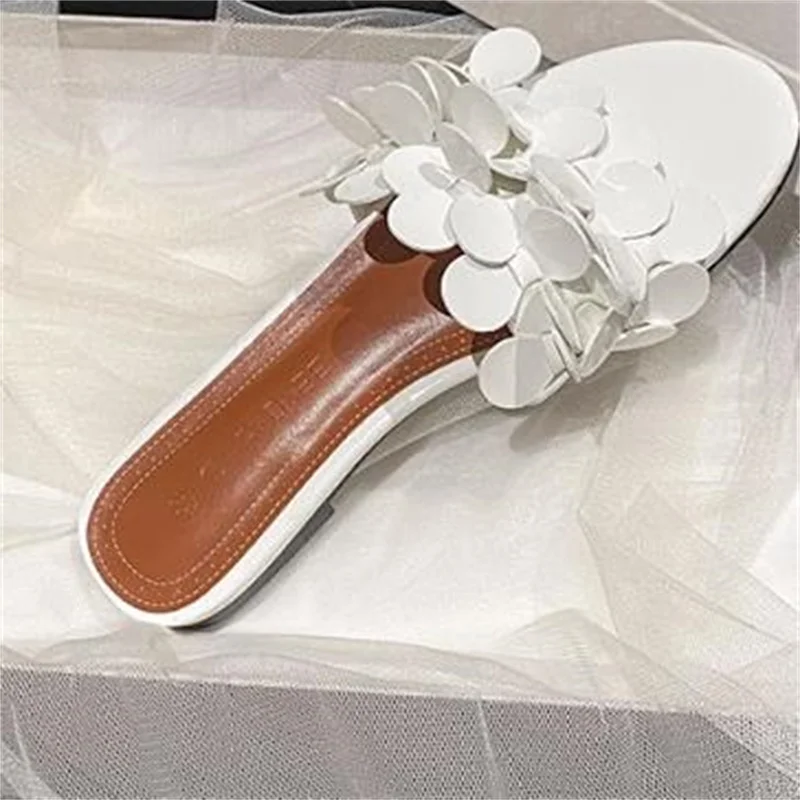 Π‘Π°Π½Π΄Π°Π»ΠΈΠΈ ΠΆΠ΅Π½ΡΠΊΠΈΠ΅ Ρ ΠΊΡΡΠ³Π»ΡΠΌ Π½ΠΎΡΠΊΠΎΠΌ, Π±ΠΎΡΠΎΠ½ΠΎΠΆΠΊΠΈ ΠΈΠ· Π»Π°ΠΊΠΈΡΠΎΠ²Π°Π½Π½ΠΎΠΉ ΠΊΠΎΠΆΠΈ, ΡΠ°ΠΏΠΎΡΠΊΠΈ Ρ Π΄Π΅ΠΊΠΎΡΠ°ΡΠΈΠ²Π½ΡΠΌΠΈ ΡΠ²Π΅ΡΠ°ΠΌΠΈ, Π½ΠΈΠ·ΠΊΠΈΠΉ ΠΊΠ°Π±Π»ΡΠΊ, ΠΎΠ΄Π½ΠΎΡΠΎΠ½Π½ΡΠ΅ Π‘Π°Π½Π΄Π°Π»ΠΈΠΈ ΠΆΠ΅Π½ΡΠΊΠΈΠ΅ Ρ ΠΊΡΡΠ³Π»ΡΠΌ Π½ΠΎΡΠΊΠΎΠΌ, Π±ΠΎΡΠΎΠ½ΠΎΠΆΠΊΠΈ ΠΈΠ· Π»Π°ΠΊΠΈΡΠΎΠ²Π°Π½Π½ΠΎΠΉ ΠΊΠΎΠΆΠΈ, ΡΠ°ΠΏΠΎΡΠΊΠΈ Ρ Π΄Π΅ΠΊΠΎΡΠ°ΡΠΈΠ²Π½ΡΠΌΠΈ ΡΠ²Π΅ΡΠ°ΠΌΠΈ, Π½ΠΈΠ·ΠΊΠΈΠΉ ΠΊΠ°Π±Π»ΡΠΊ, ΠΎΠ΄Π½ΠΎΡΠΎΠ½Π½ΡΠ΅