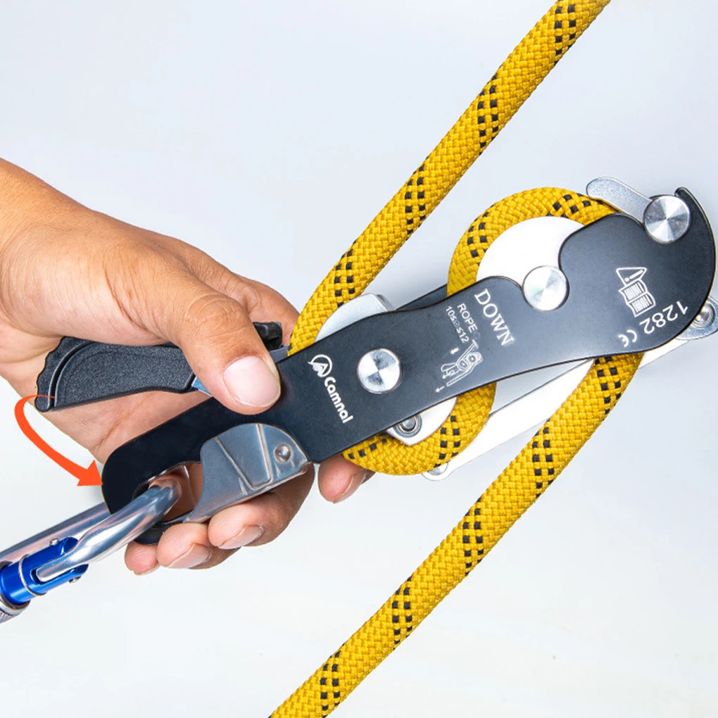 диэлектрические перчатки до 1000в. защитный инструмент. защитный инструмент. Yt39009 набор инструментов для электриков 68cz yato. набор отверток bernstein 4-960.