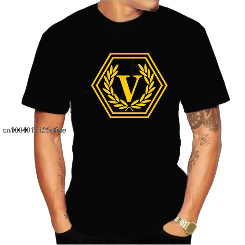 

Футболка мужская с V-образным вырезом и надписью, модная тенниска с коротким рукавом, милый Графический Топ, повседневная майка, европейские...