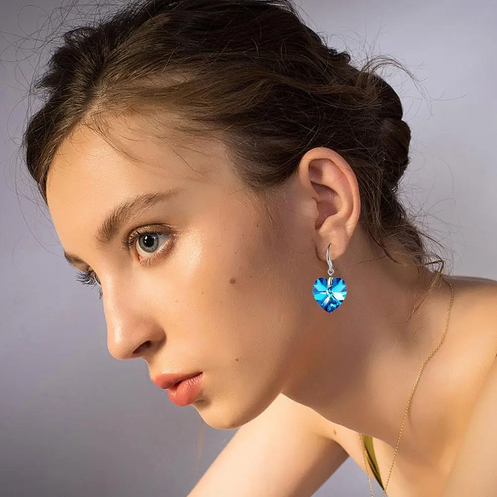 

New Fashion Golden Exquisite Love Heart Pendant Zircon Earrings Luxury Drop Earring for Women Girl Jewelry Trendy Ear Accessory