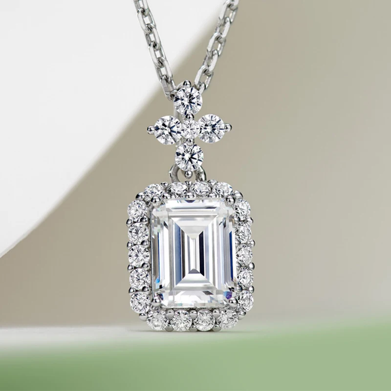 

Anziw Vintage Halo Pendant Necklace for Women 1.5ct Emerald Cut Created Gemstone Sterling Silver Luxury Jewelry Anniversary Gift