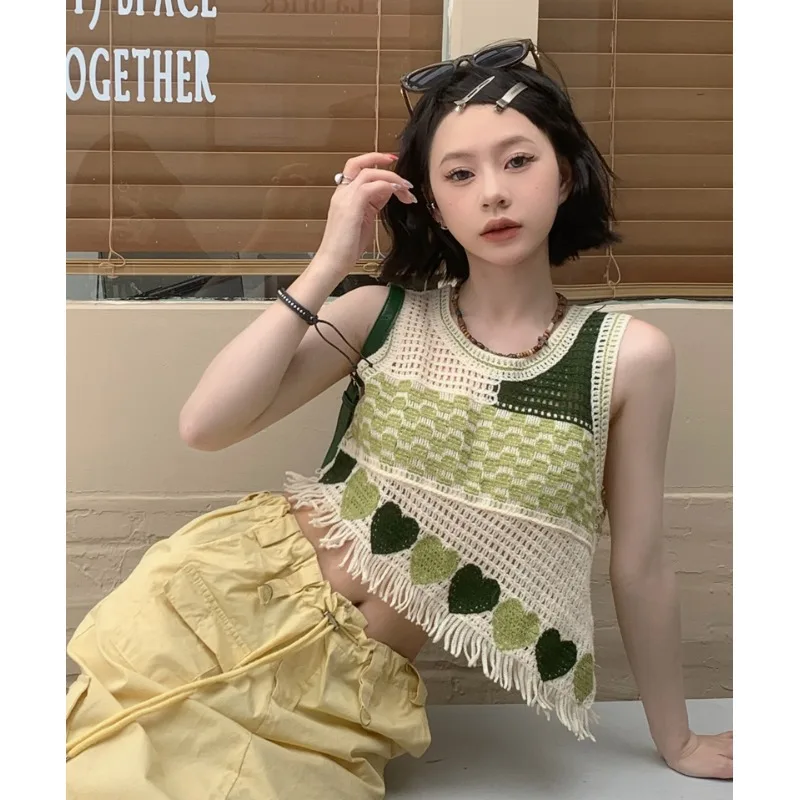 Рисунок 3 - Женский Асимметричный топ без рукавов