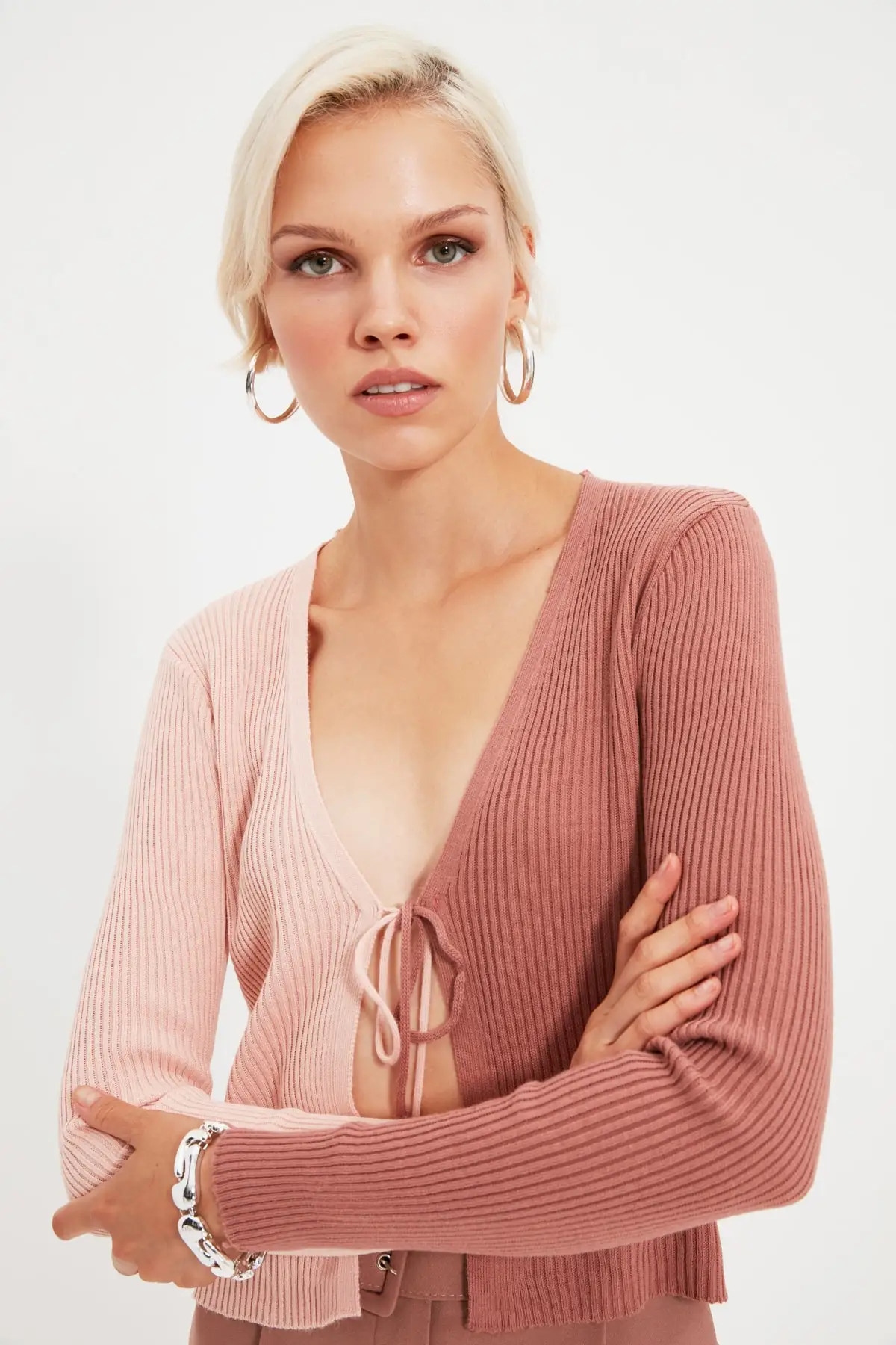 

Trendyol Knitwear Cardigan TWOAW22HI0765