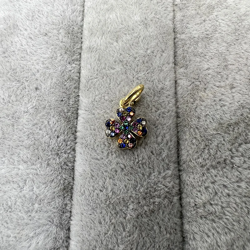 

Women's pendant Spanish bear jewelry 925 silver original design packaging bag free postage fashion color diamond Four-leaf clove