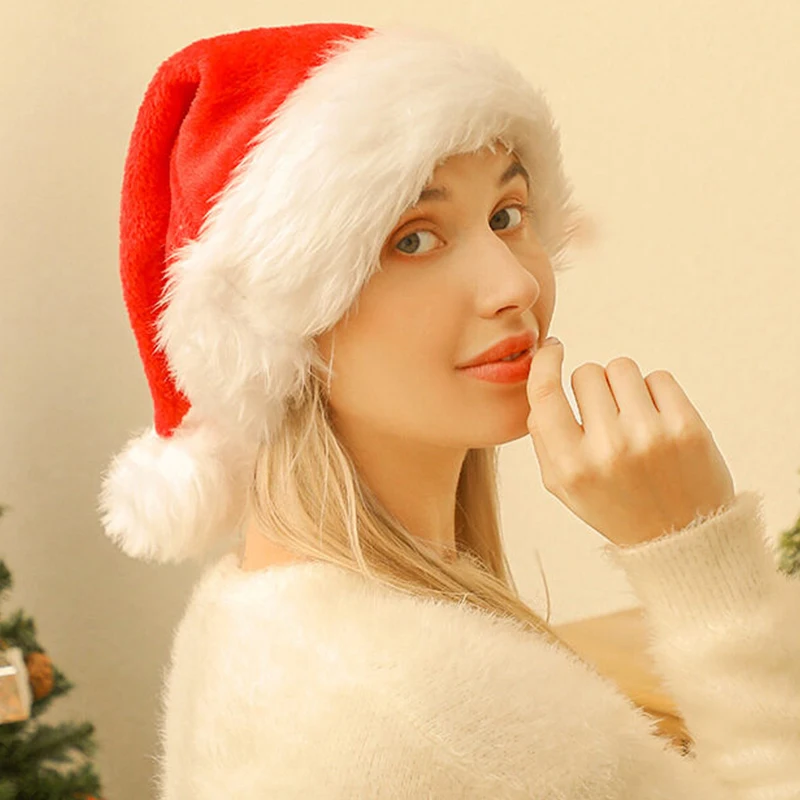 Шапка-бини шерстяная утепленная с большим помпоном, 38x45x32 см