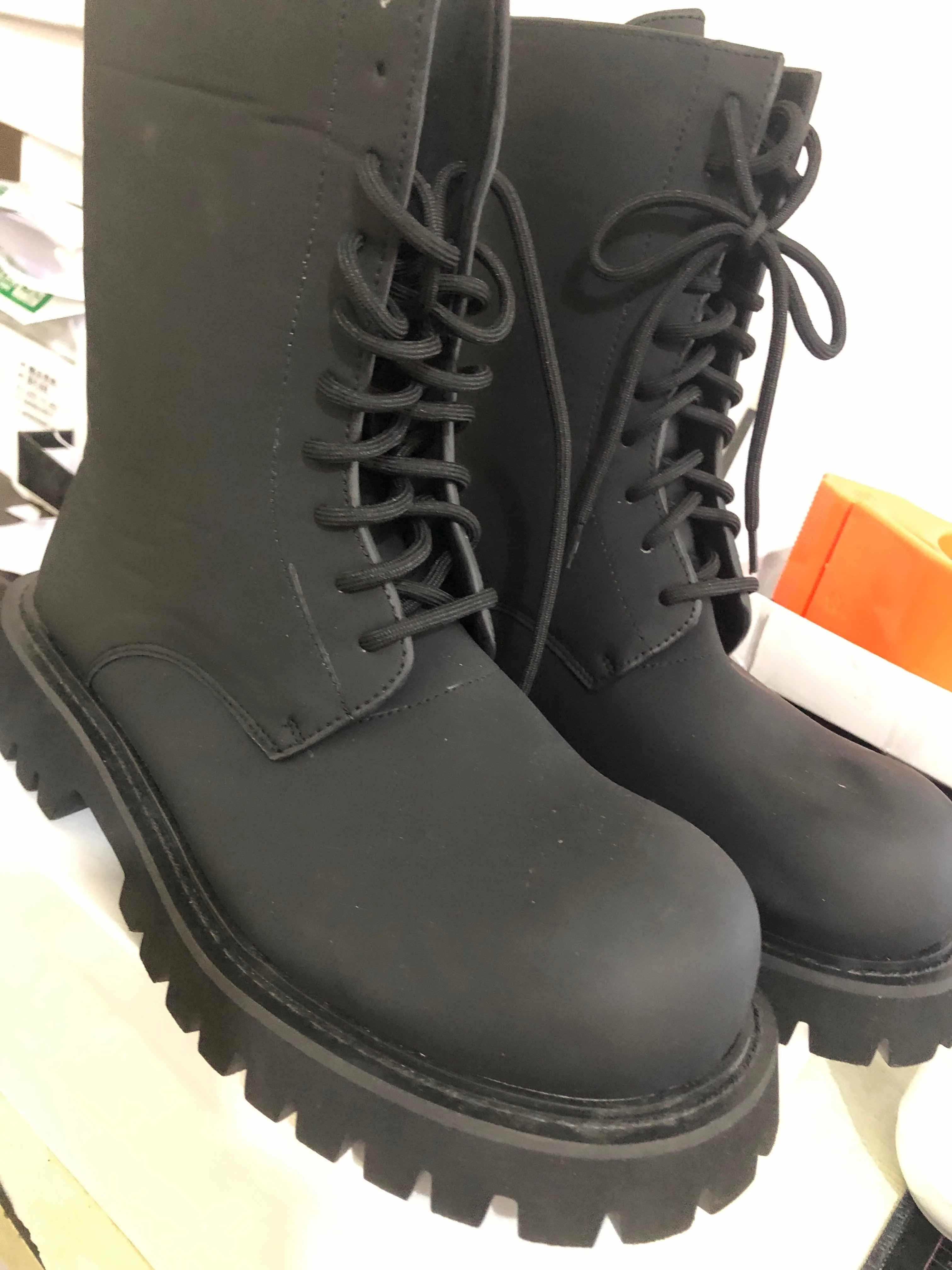 

Кожаные ботинки на шнуровке для мужчин и женщин, повседневная обувь в британском стиле, большой Носок, роскошная модная обувь до середины икры