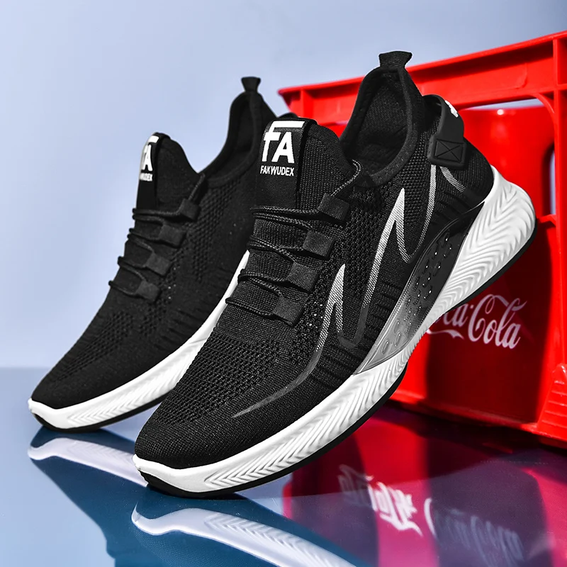 

2023 Lightweight Sport Shoes Men Summer Mesh Sneakers Male Non Slip Trekking Lace Up Outdoor Walking Shoe