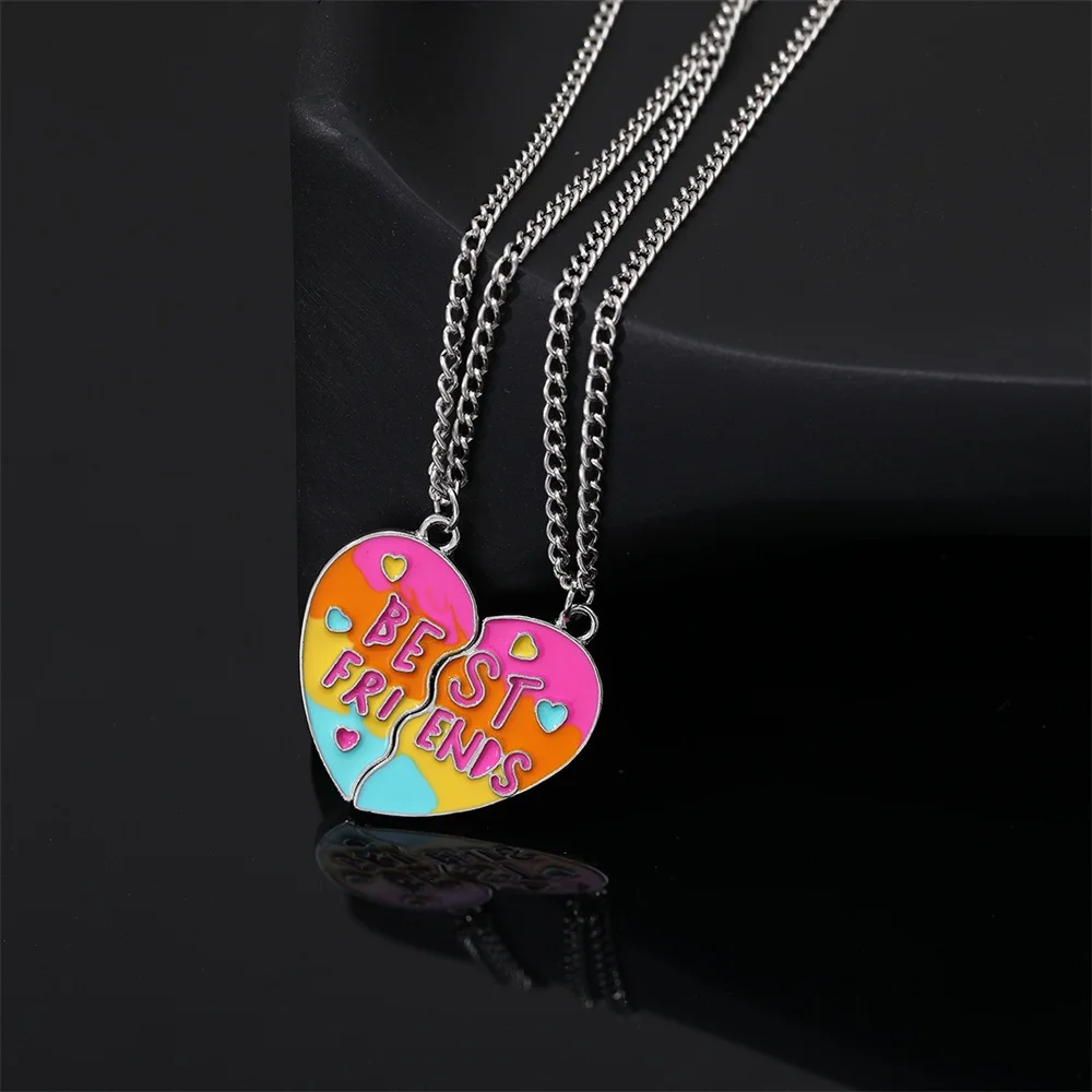 

2Pcs Cute Broken Heart Magnet Necklace for Women Girls Korean Fashion Heart Clavicle Chain BFF Best Friends Jewelry Gifts 2023