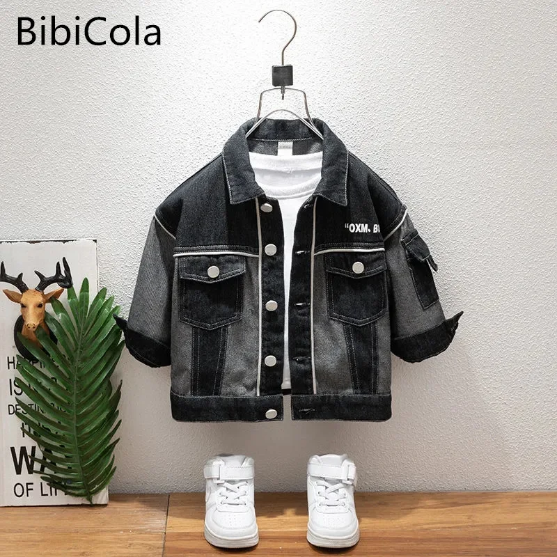 

Весенне-осенний Детский костюм Детская Повседневная куртка джинсовые пальто для девочек маленькие мальчики девочки буквы печатный рисунок Джинсовая Верхняя одежда Детская одежда