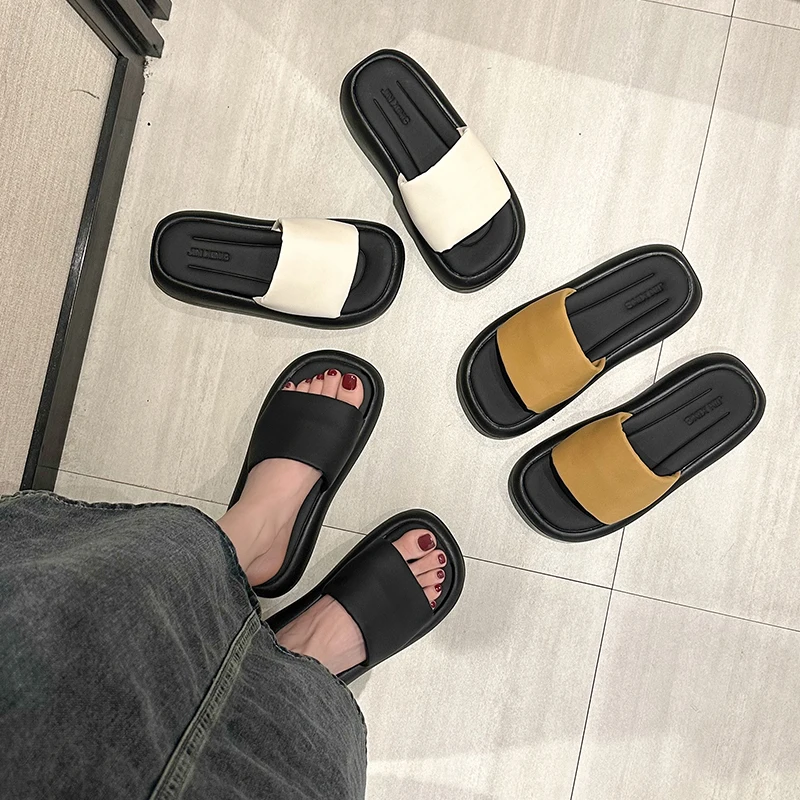 

Beach Shoes Woman's Slippers Med Luxury Slides Rubber Flip Flops Platform Sabot 2023 Summer Soft Designer Hawaiian Flat Basic Fa