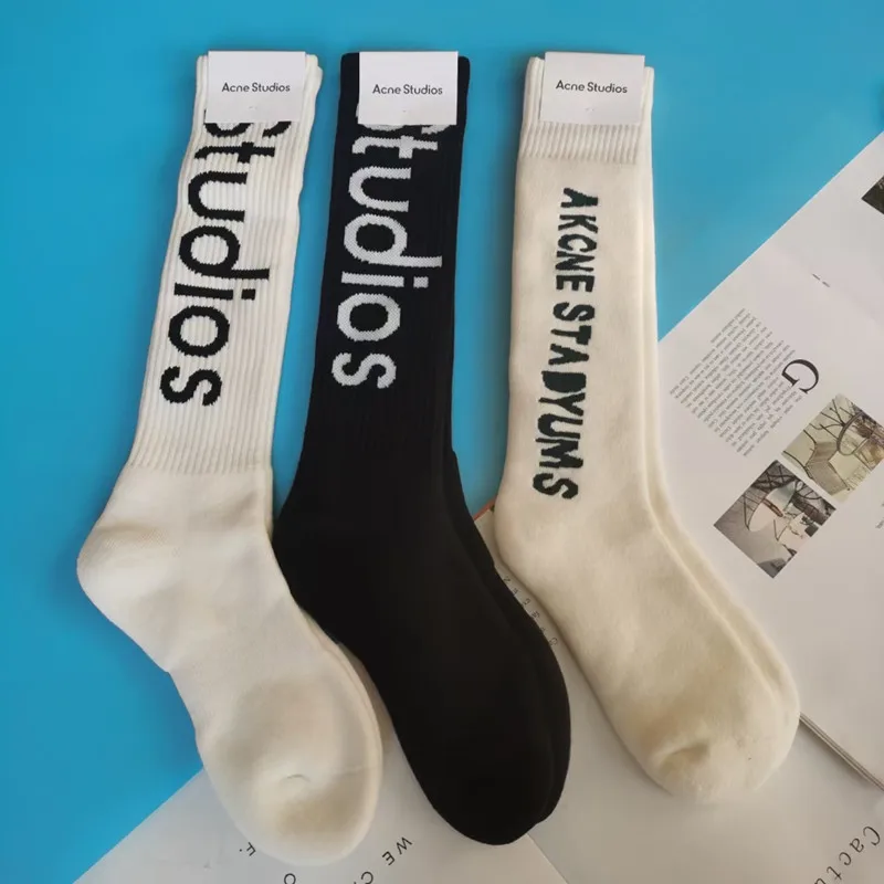 2022 trend fashion sports men and women long socks tube winter warm socks black and white letter expression socks high stockings