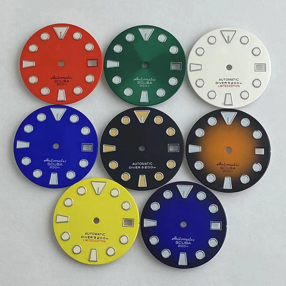 

Циферблат 28,5 мм NH35, циферблат часов 007, модифицированный сменный циферблат, зеленый светящийся циферблат, подходит для движения NH35/NH36, запас...