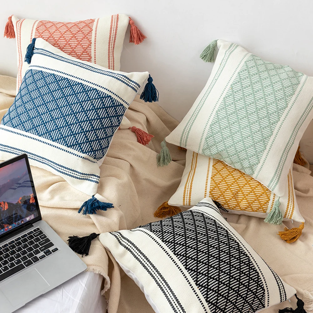 

Pillowcase With Tassel Plaid Cotton Thread Woven Cushion Cover INS Simplicity Home Decor Comfortable Soft 45X45CM Pillowcases
