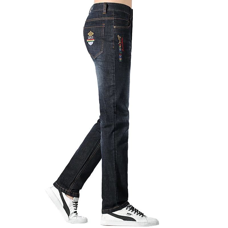 Рисунок 5 - Мужские летние джинсы Брюса и акулы