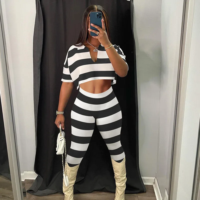 

Striped Print 2 Piece Set for Women Short Sleeve V-neck Crop Top and Pencil Pants Matching Sets Sporty Casual Joggers Sweatsuits
