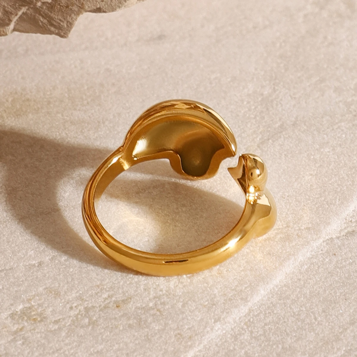 Кольцо Yori из нержавеющей стали 18 карат с геометрическим сердечком женское