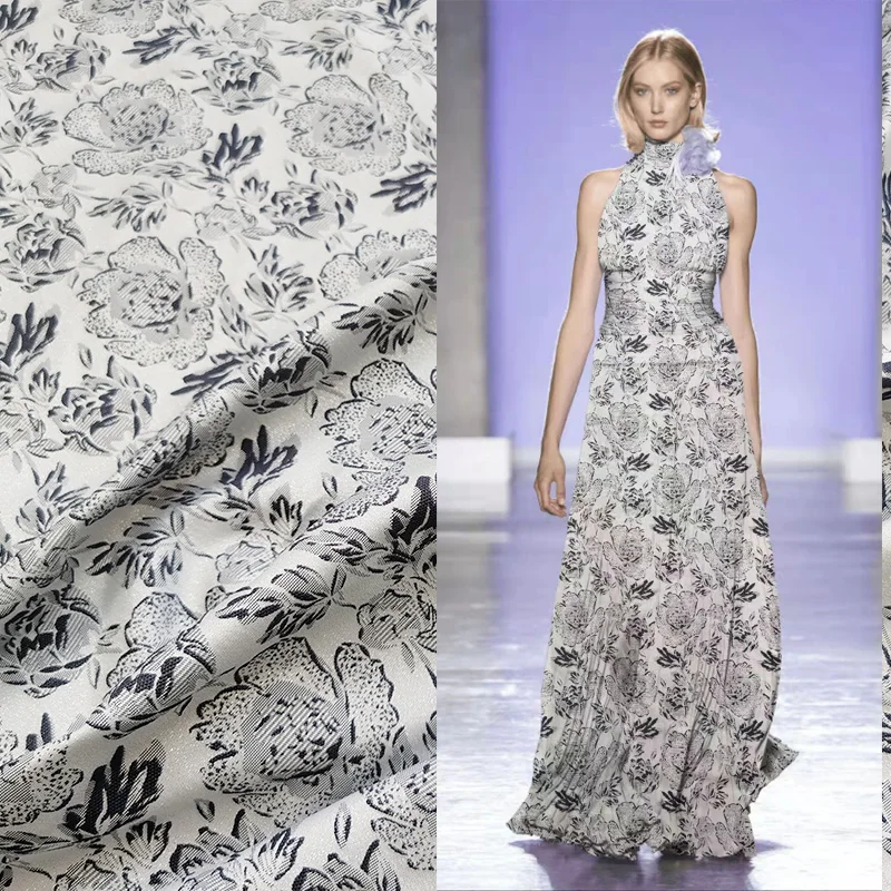 

European Gold Silk Yarn-dyed Jacquard Fabric for Dress Brocade Windbreaker Three-dimensional Flower Clothing Sewing by the Yard