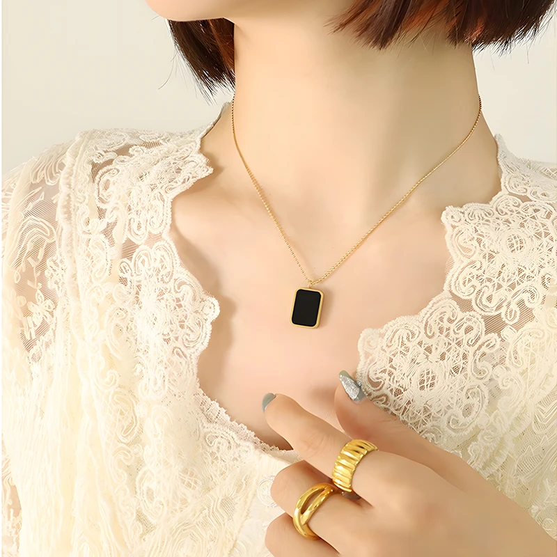 Ониксовая Подвеска из 18-каратного золота квадратная Одиночная подвеска AU750 с