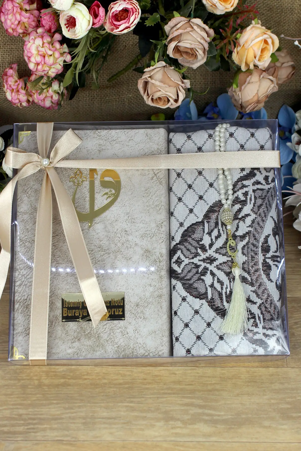 

Muslim Gift Dowry Gift Prayer Rug Rosary Large Written Nubuck Quran Gift Set Bride Groom Pack Cream Hajj Umrah Muslim Quran