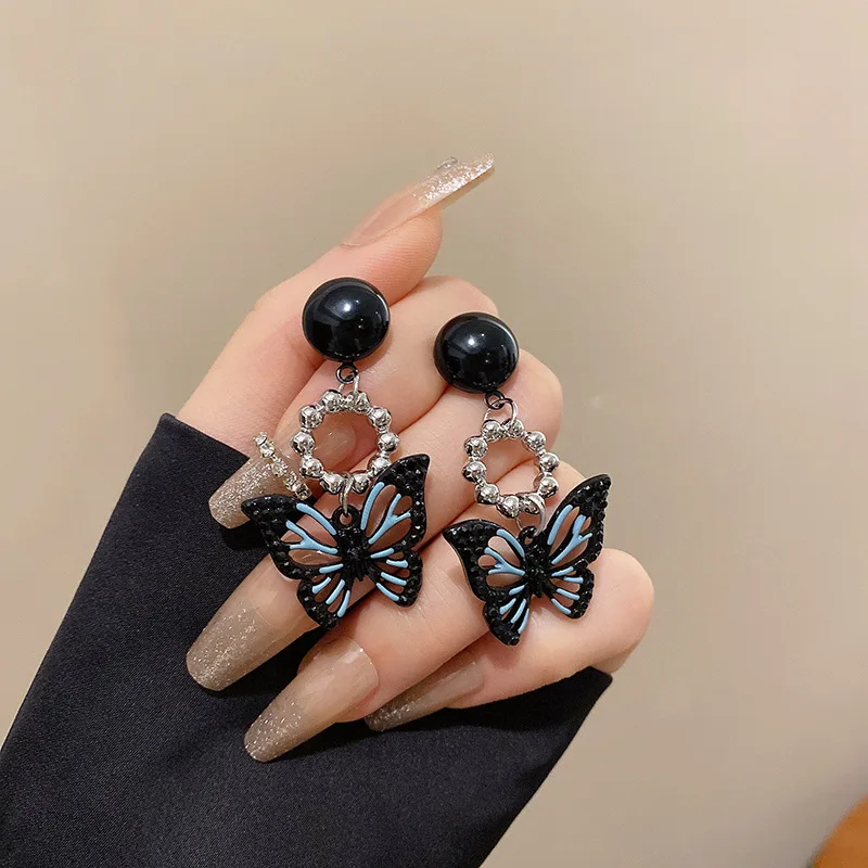 Black Butterfly Stud Earrings Women Niche Design Enamel Ladies Hoop Metal Earings Korean Personality 2023 Trending Ear Jewelry