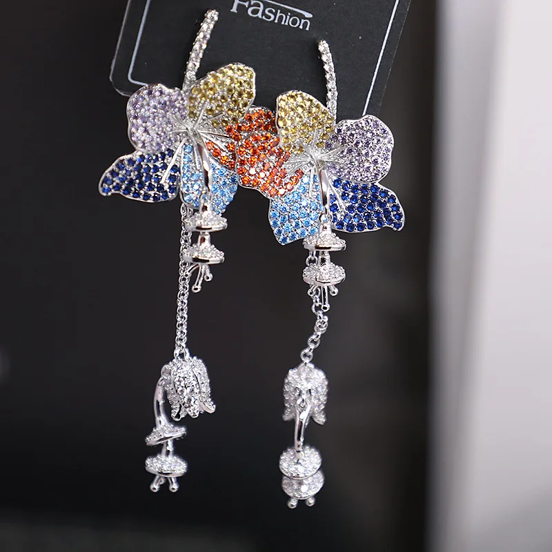 

Модные серьги в виде цветка растения для подарка или вечерние