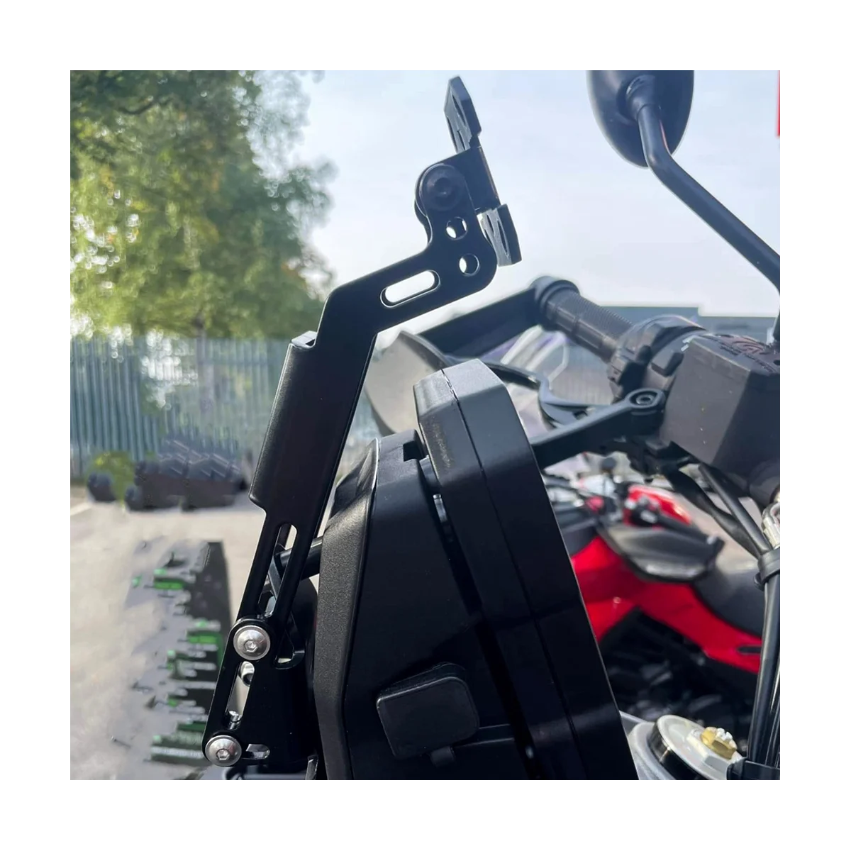 Мобильный кронштейн для навигатора GPS Ducati Desert X TX 2022